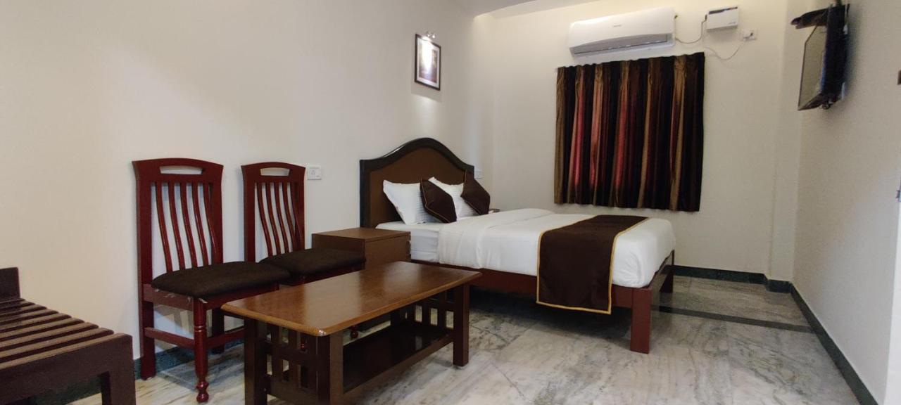 Rmc Travellers Inn Chennai Exterior foto